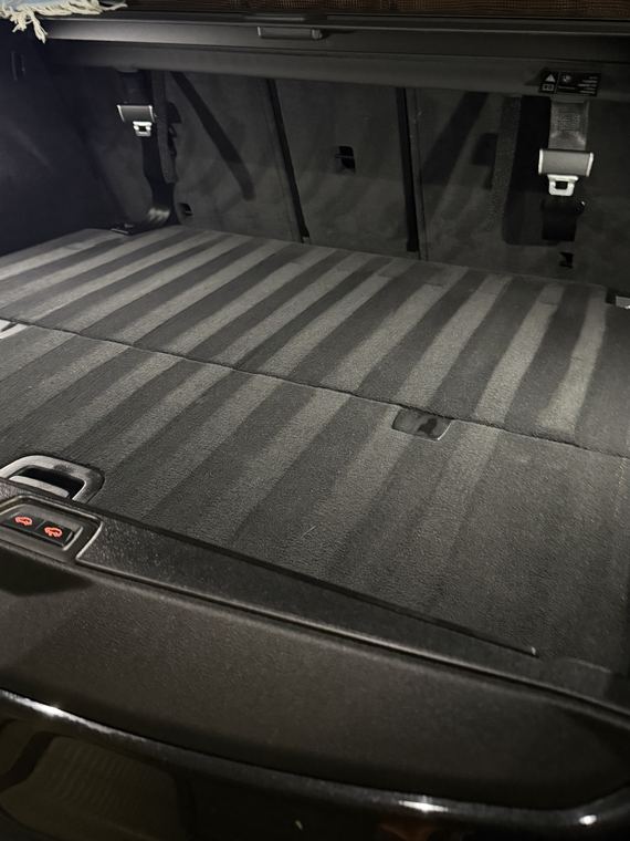 Coffre aspiré et nettoyé en profondeur — FLDetailing