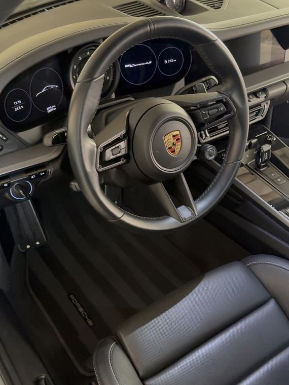 Habitacle Porsche 911 nettoyé — FLDetailing